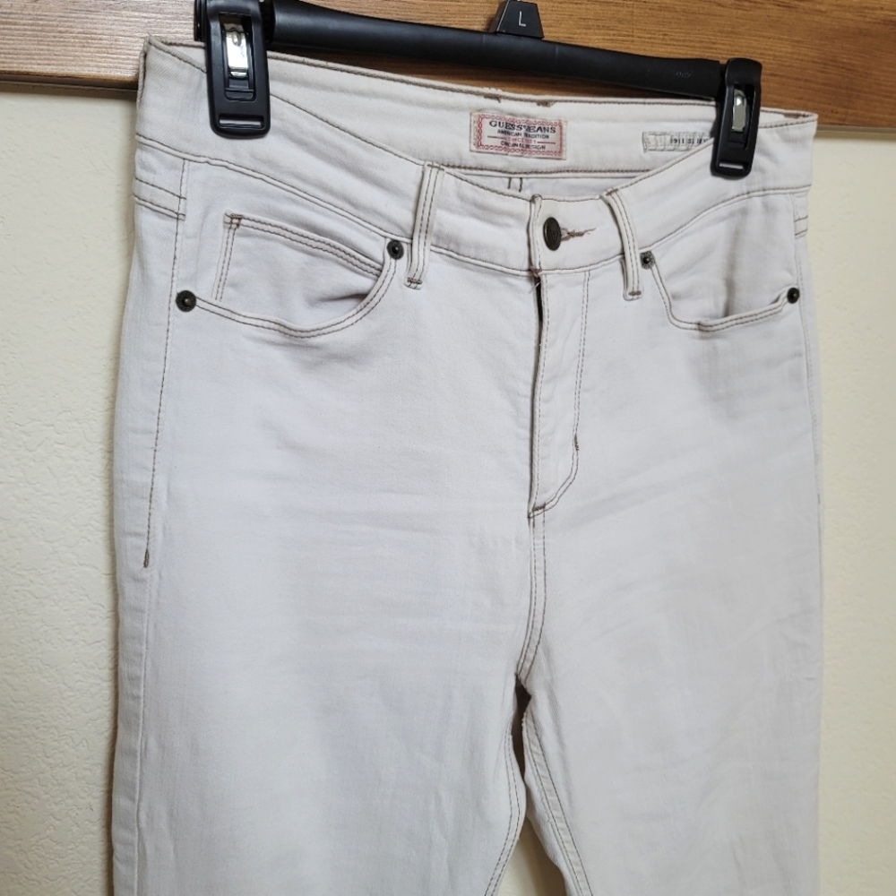 Classic GUESS 1911 Skinny Jeans in Off White - 29